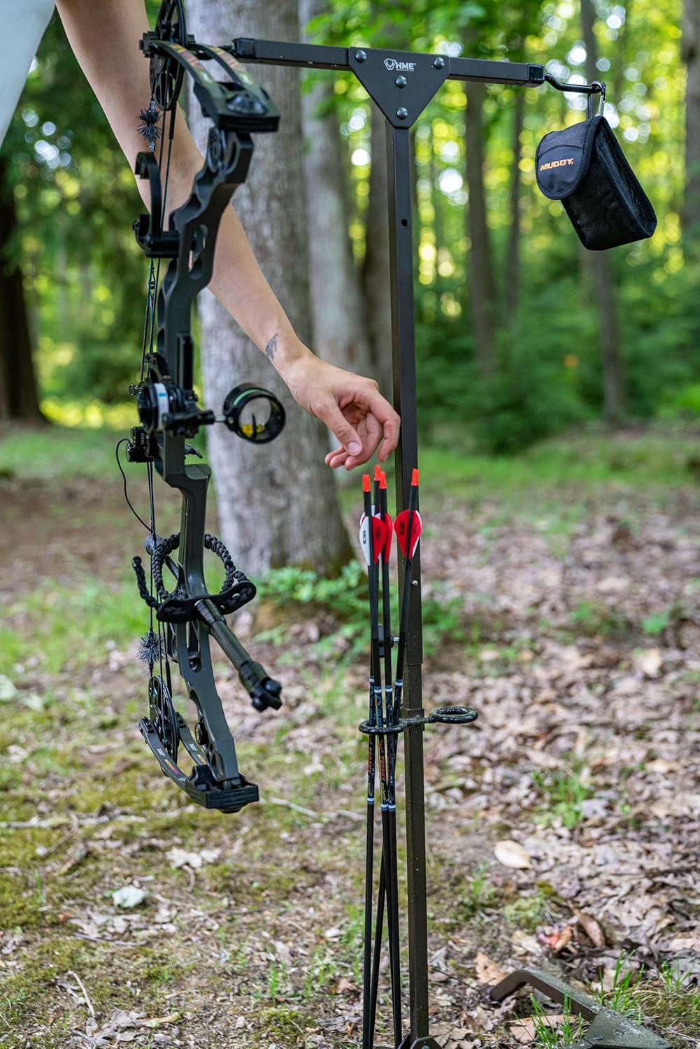 Reliable Stable Convenient Lightweight Durable Portable Dual-Sided Versatile Archery Hard Surface Bow Practice Hanger with Archer's Arrow Caddies Included